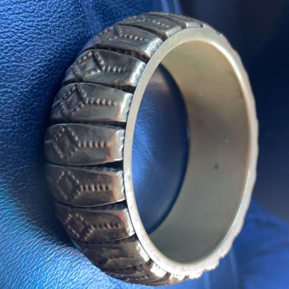 Vintage Brass Bracelet 1970’s 70s. Detailed carving etching repousse - Picture 4 of 6